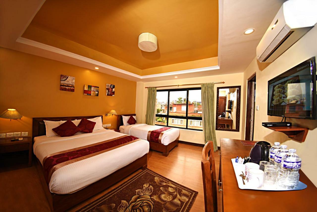 Dom Himalaya Hotel Katmandú Exterior foto